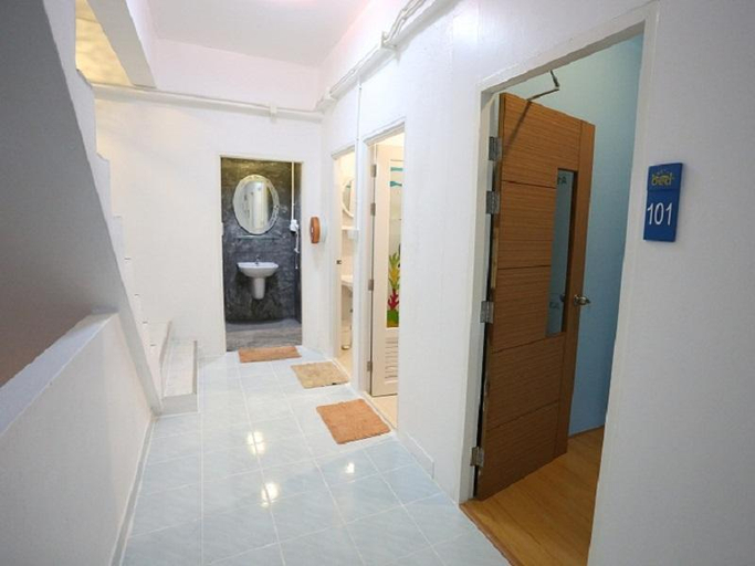 Bathroom 3, At Aonang Hostel - Adults Only, Mueang Krabi