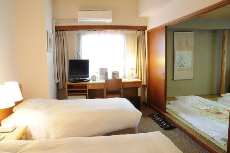 Bedroom 3, Hotel Terrace Yokohama, Yokohama