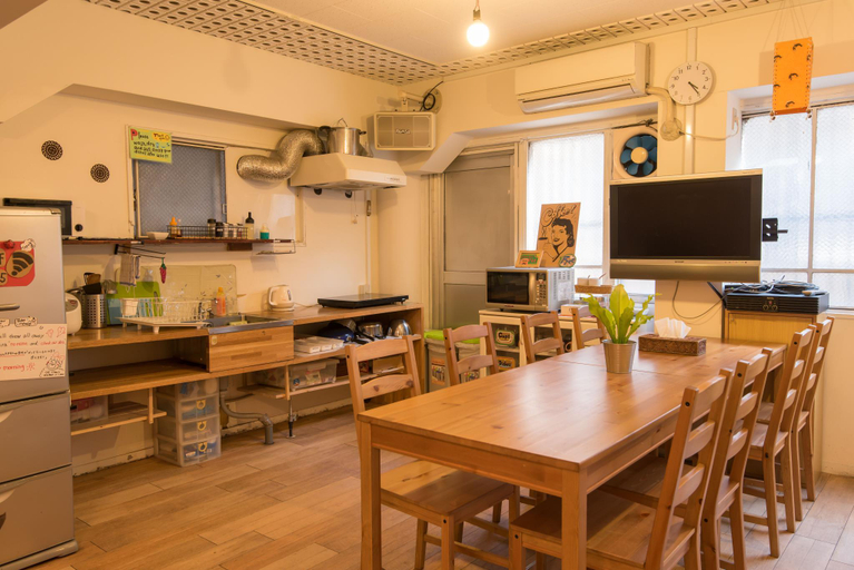 Public Area 4, Hostel Q, Osaka