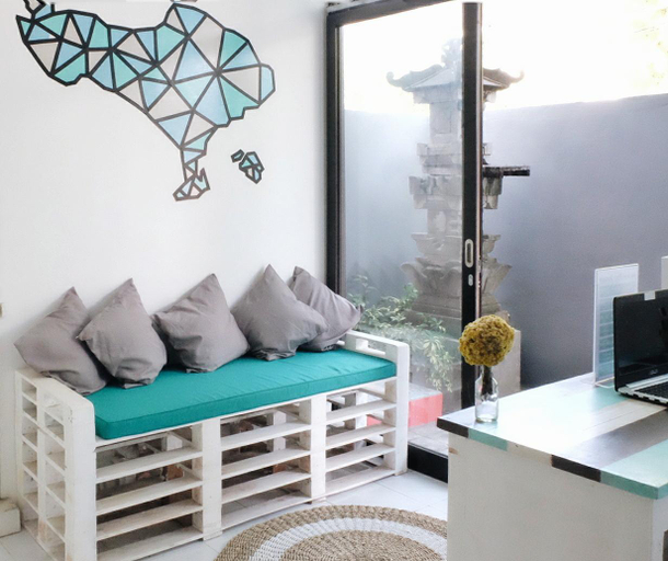 Public Area, The Ruum - Hostel, Badung