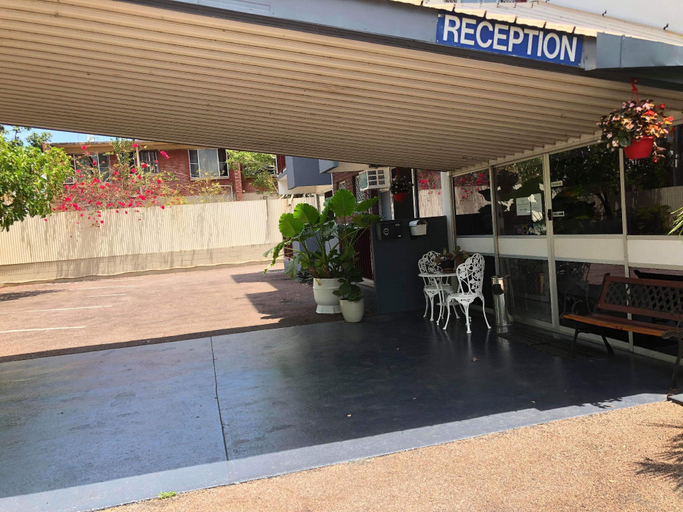 Public Area, Paravista Motel, Parap