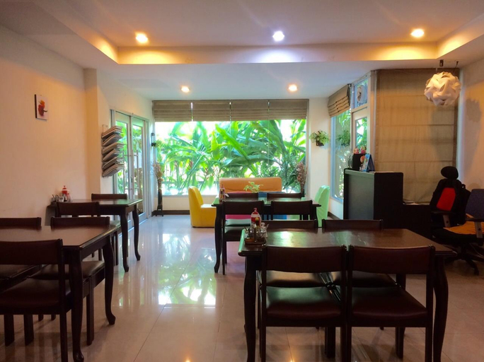Public Area 4, 14 Place, Chom Thong