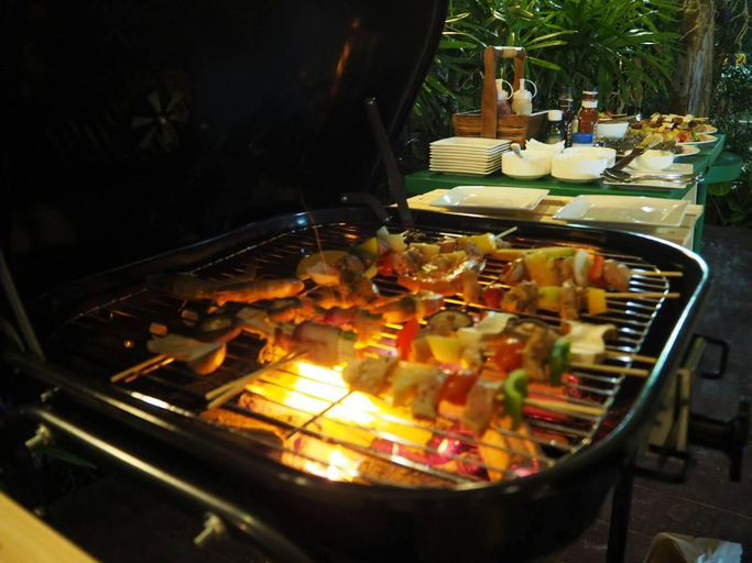 Food & Drinks 4, Admire Thonburi, Khlong San