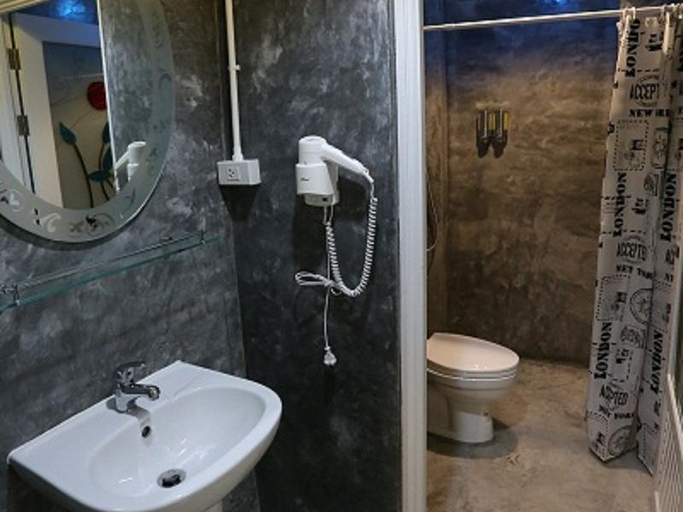 Bathroom 4, At Aonang Hostel - Adults Only, Mueang Krabi