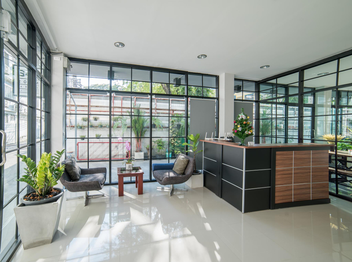 Public Area 4, S44ROOM, Khlong Toey