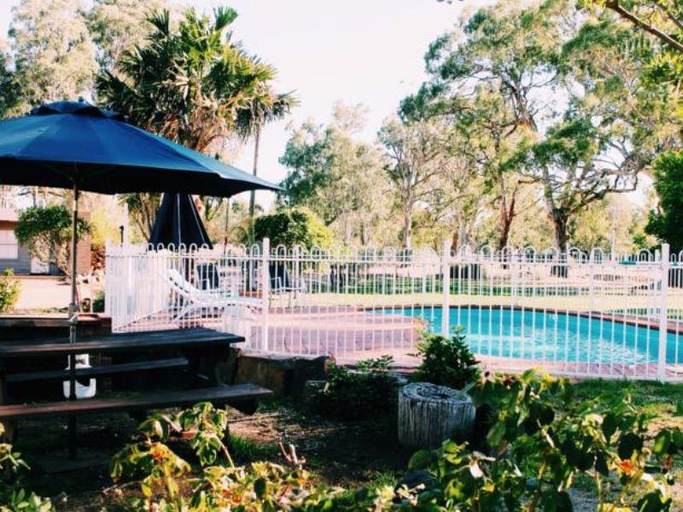 Sport & Beauty, Seymour Motel, Mitchell - North