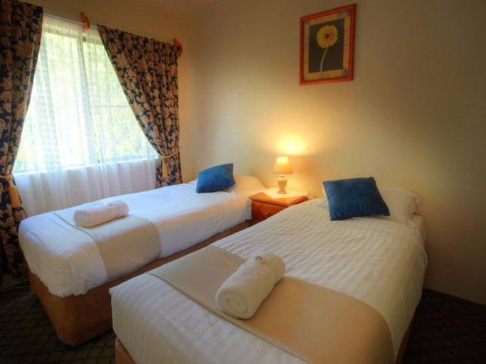 Bedroom 3, Murray Gardens Country Cottages & Motel, Unincorp. Far North