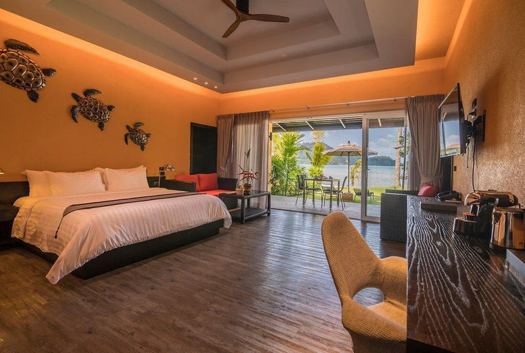 Bedroom 3, Peninsula Beach Resort, Koh Chang