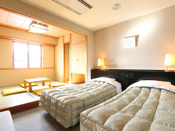Bedroom, Hotel Silk in Madarao, Myōkō