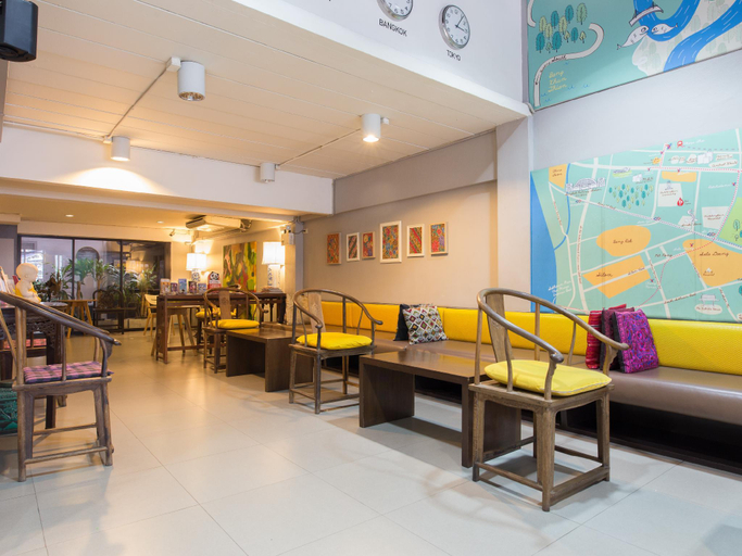 Food & Drinks 4, S1 Hostel, Sathorn