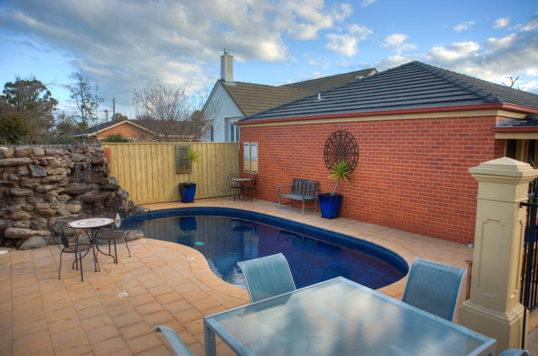 Sport & Beauty, Georgian Motor Lodge, Campaspe - Echuca