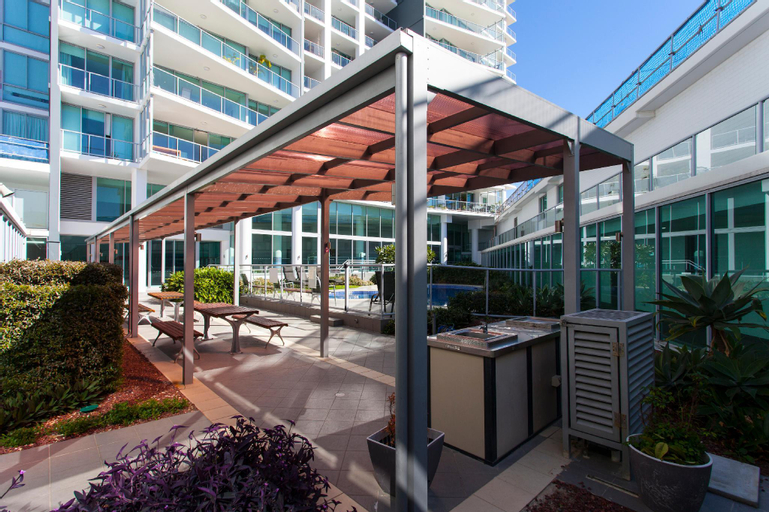 Brighton Shores, Gold Coast