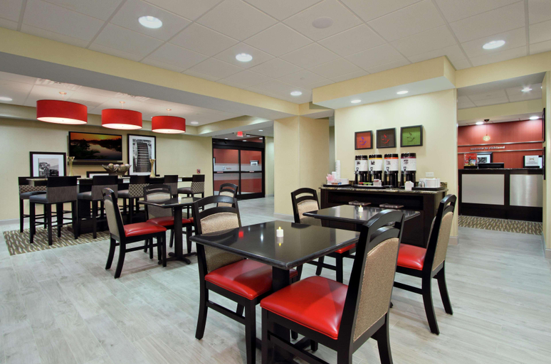 Food & Drinks 5, Hampton Inn Jackson/Richland-Highway 49, Rankin