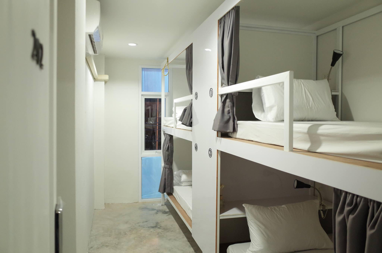 Bathroom 4, Hub Of Joys Hostel, Ko Lanta