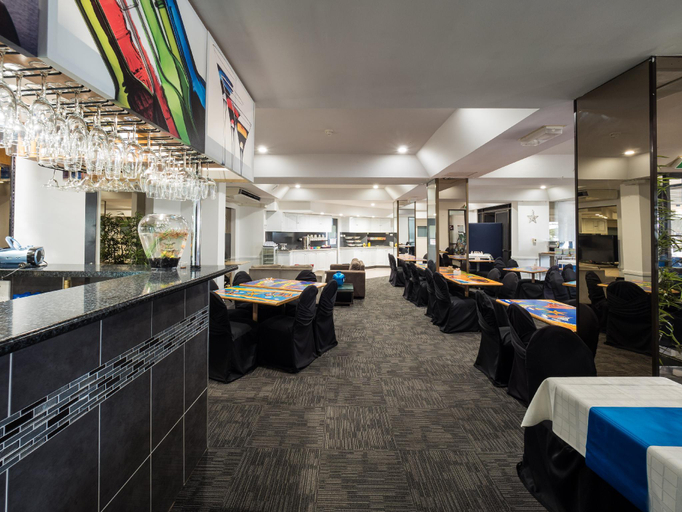 Food & Drinks 5, Bayview Tower, Livingstone - Pt B