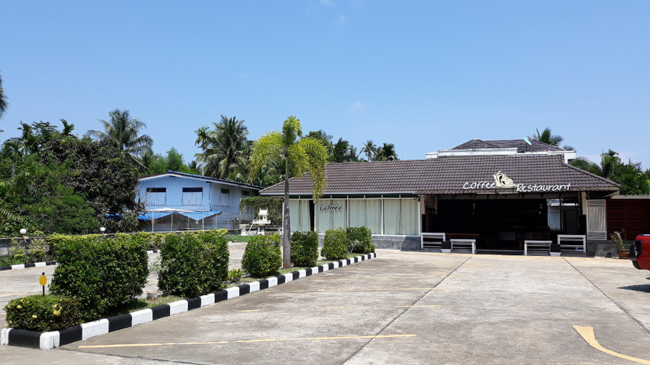 Exterior & Views 2, Chumphon Travelodge Hotel, Muang Chumphon