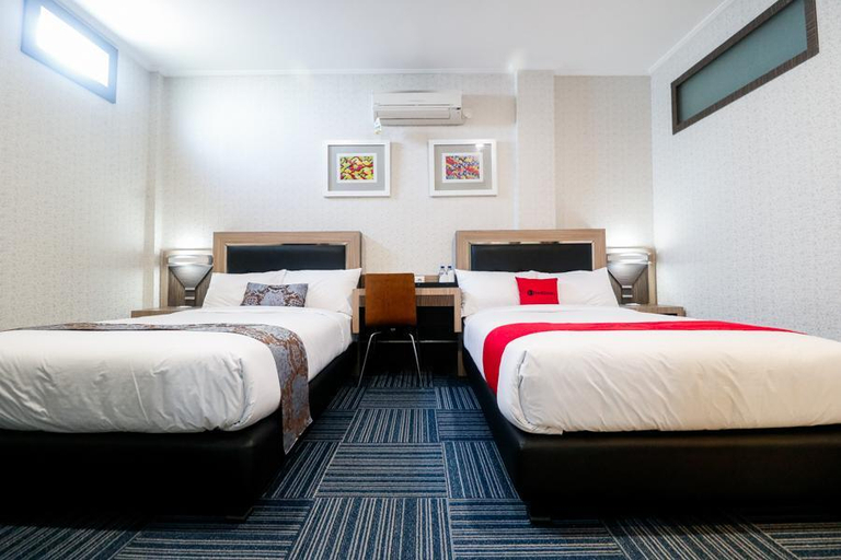 Bedroom 5, RedDoorz near Taman Bekapai, Balikpapan