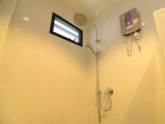 Bathroom 4, Ban U Thong Accommodations, Phra Nakhon Si Ayutthaya
