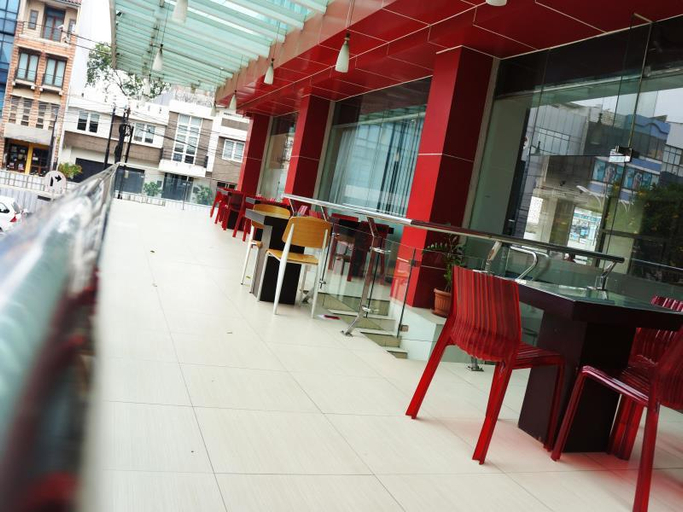 Others 5, Win Hotel Blok M, South Jakarta