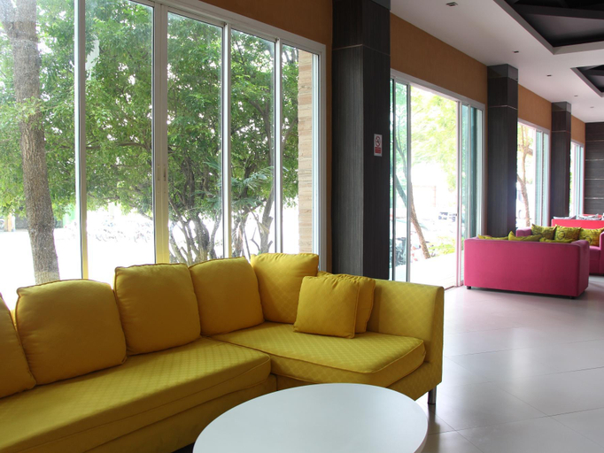 Public Area 2, Twin Hotel, Phuket Island