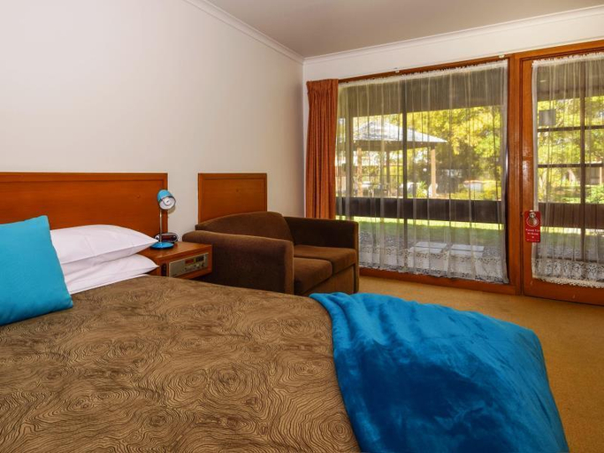Others 4, River Country Inn, Murray