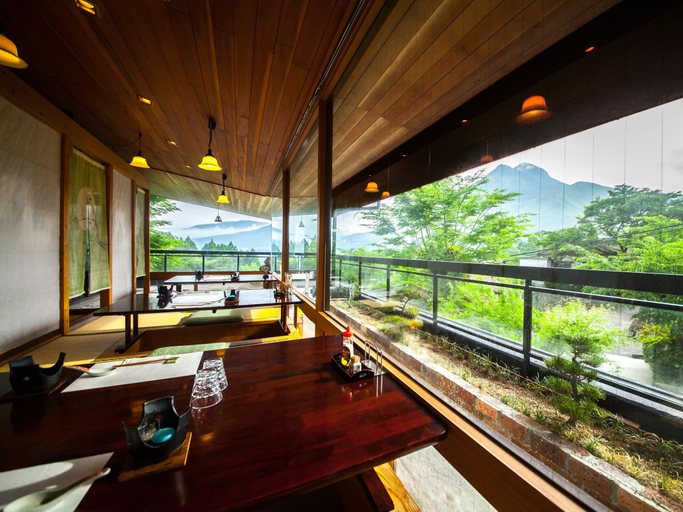 Others 3, Ryokan Reimei, Yufu