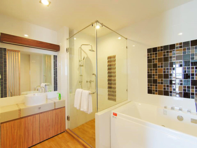 Bathroom 4, The Lake Hotel Khon Kaen, Muang Khon Kaen