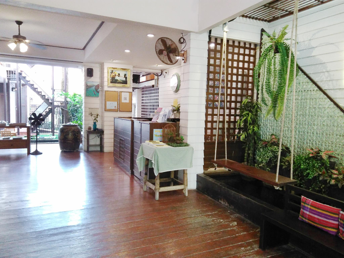 Public Area 2, Thanicha Resort, Amphawa