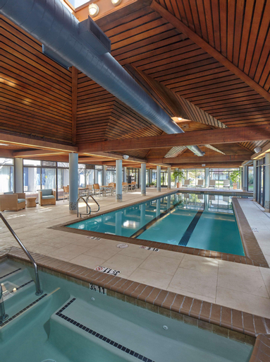 Sport & Beauty 2, DoubleTree by Hilton Hotel Berkeley Marina, Alameda