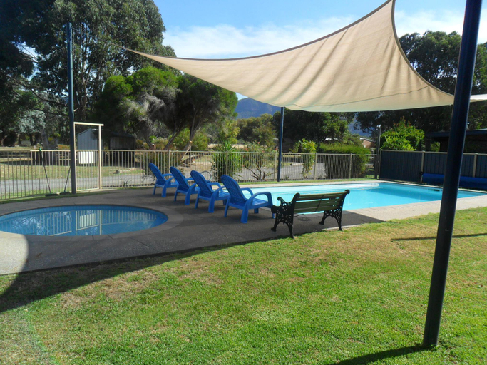 Sport & Beauty 4, Halls Haven Holiday Units, N. Grampians - Stawell