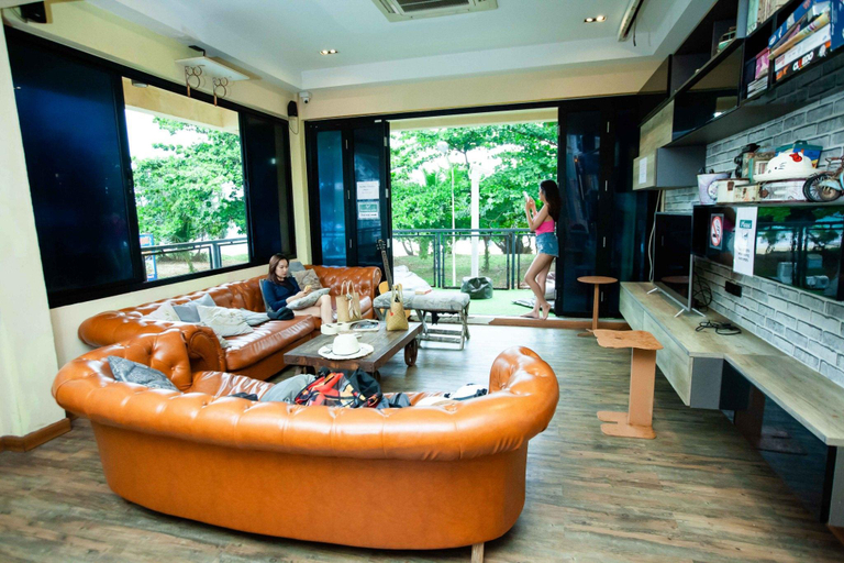 Public Area 5, Doolay Beachfront Hostel, Pulau Phuket