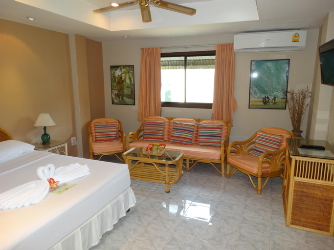Summer Breeze Hotel, Phuket Island