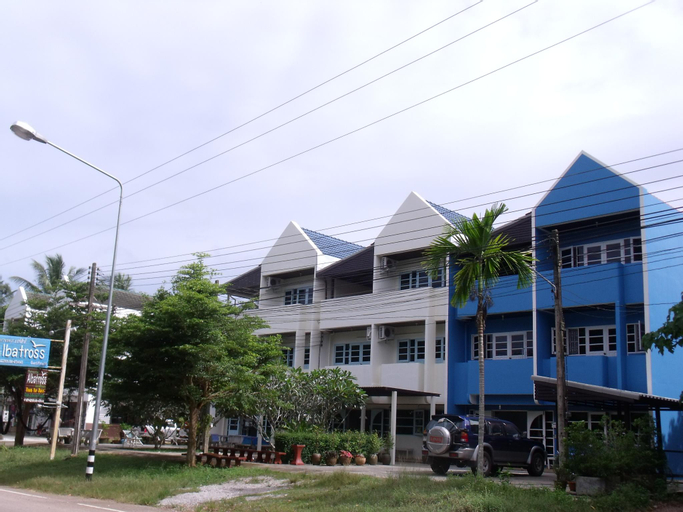 Albatross Guesthouse @ Thungwualaen Beach, Pathiu