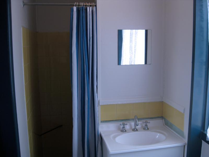 Bathroom 3, Billabong Hotel Motel, Paroo