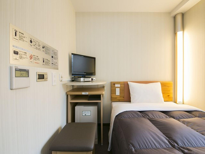 Bedroom 3, R&B Hotel Shinyokohamaekimae, Yokohama