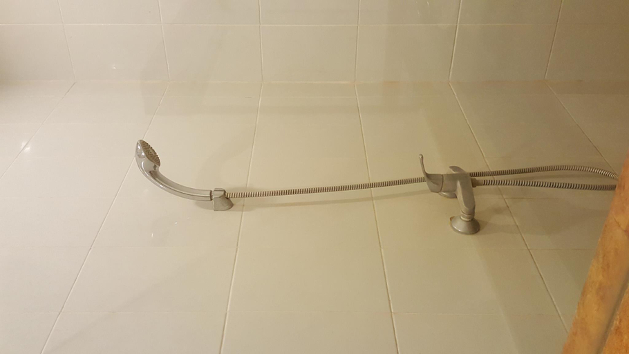 Bathroom 3, Keke Homestay, Denpasar