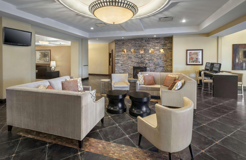Public Area 4, DoubleTree by Hilton Pittsburgh Airport, Allegheny