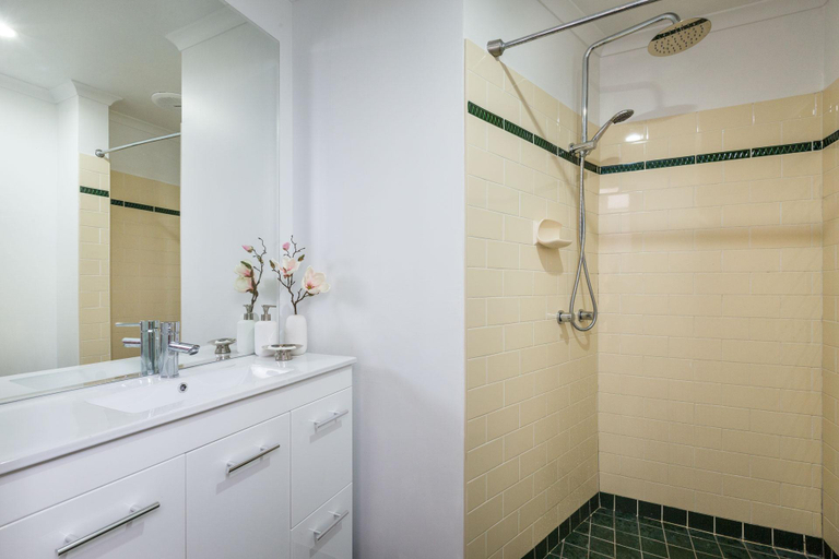 Bathroom 3, Cumquat Accommodation, Ipswich - Central