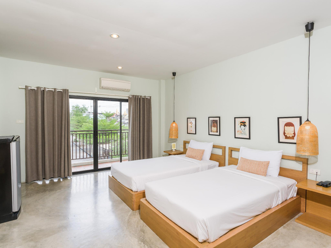 Bedroom 4, Yellow Moon, Pattaya