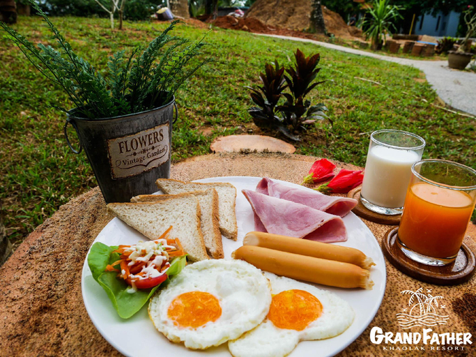 Food & Drinks 5, Grandfather KhaoLak Resort, Takua Pa
