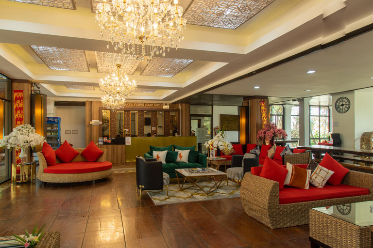 Public Area 3, Gassan Khuntan Golf & Resort, Mae Tha