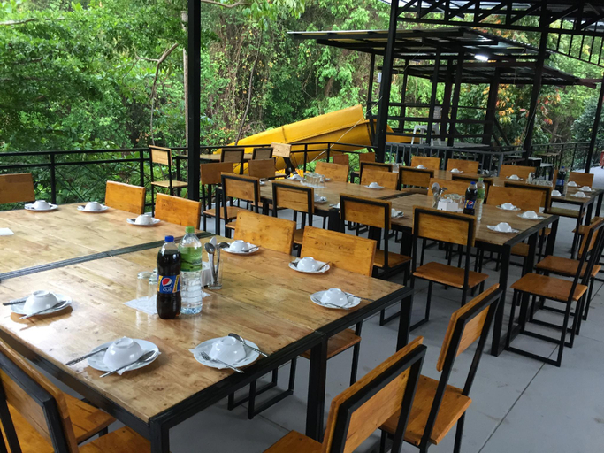 Food & Drinks, Natthaphon Resort, Kaeng Krachan