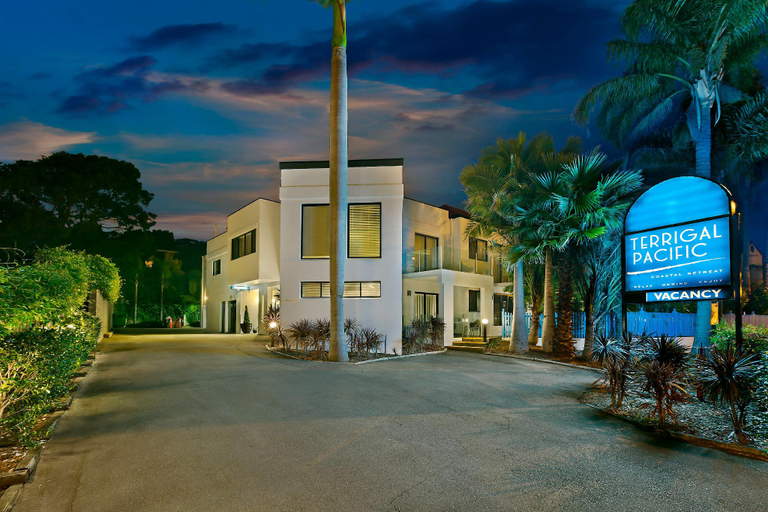 Exterior & Views 3, Terrigal Pacific Coastal Retreat, Gosford - East