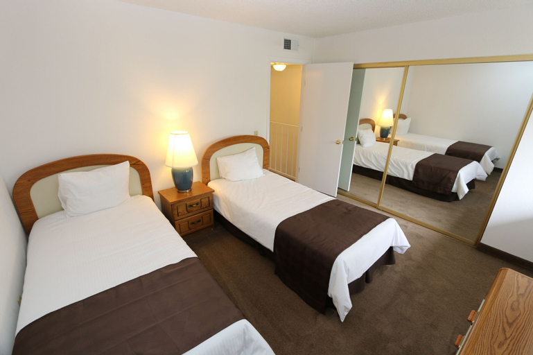 Thunderbird Resort Club, Washoe