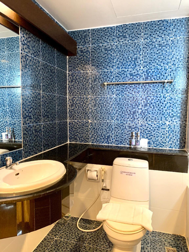 Bathroom 4, Synsiri 1 Ladprao 130, Bang Kapi