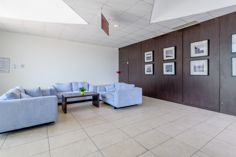 Public Area 2, Comfort Aparthotel Bordeaux Begles Arena, Gironde