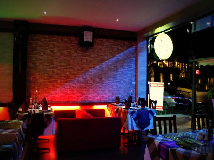 Food & Drinks 4, Silver Sand Suites, Mueang Krabi