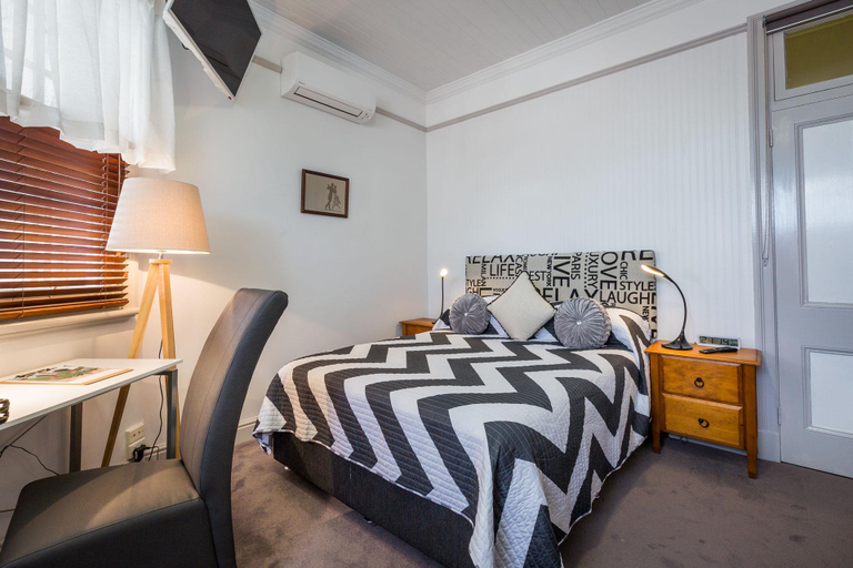 Bedroom 2, Cumquat Accommodation, Ipswich - Central