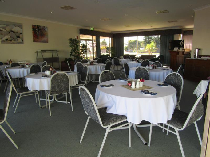 Food & Drinks, Glenelg Motel, Adelaide