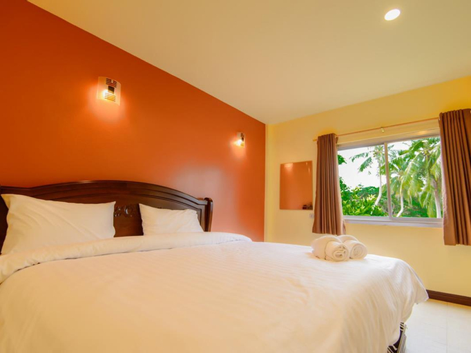 Bedroom 3, Talay Sai Hotel, Pathiu